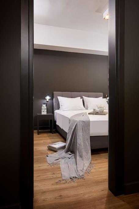 Viola Comfort Suite Atenas Exterior foto