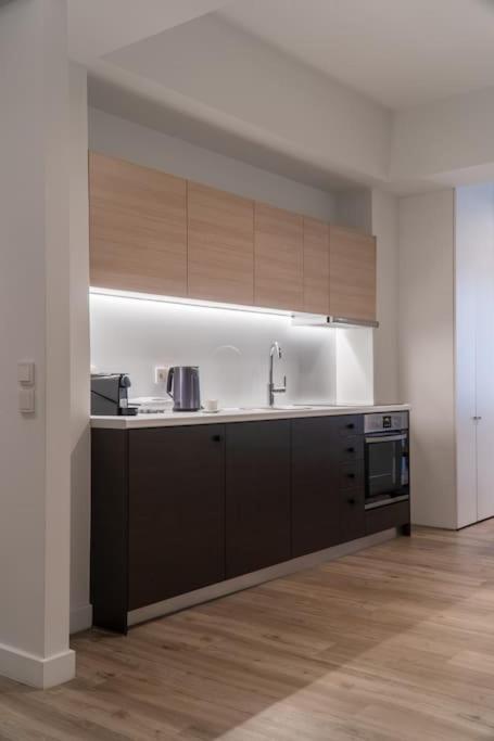 Viola Comfort Suite Atenas Exterior foto