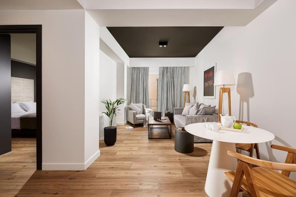 Viola Comfort Suite Atenas Exterior foto