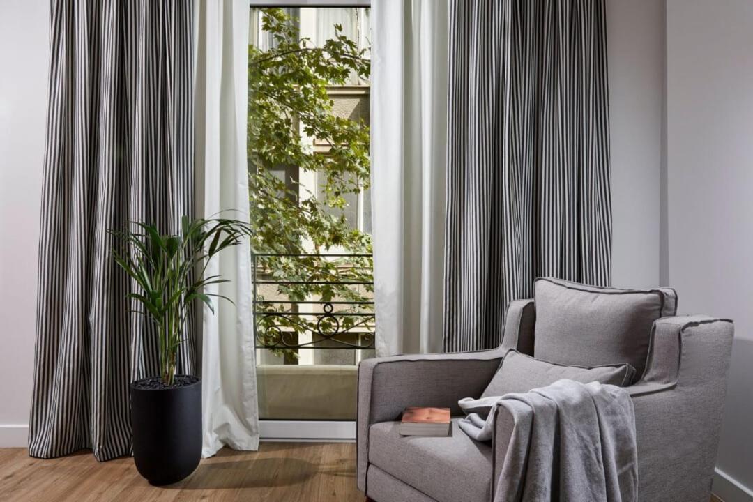 Viola Comfort Suite Atenas Exterior foto